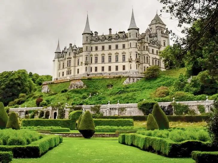 How to visit Golspie & Dunrobin Castle