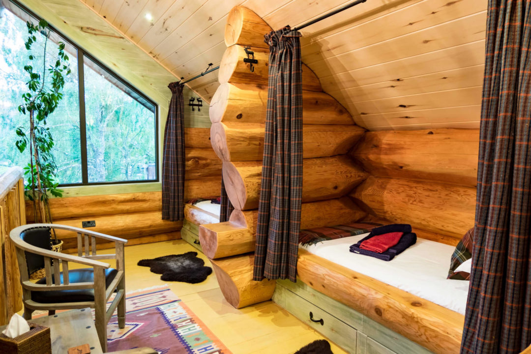 Log cabin beds at Eagle Brae