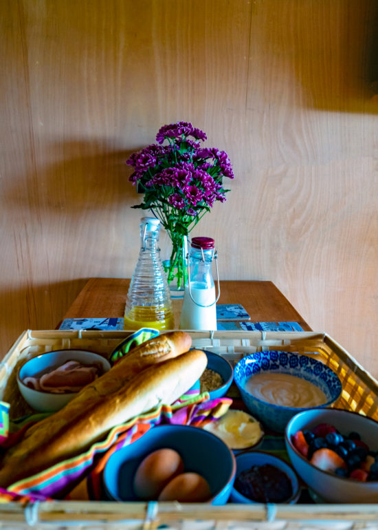 Breakfast basket birdwatchers cabin