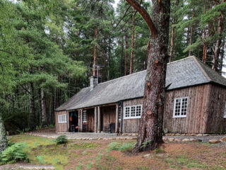 Queens Hut Aboyne Luxury Cabin Cairngorms