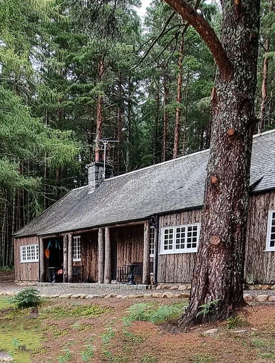 Queens Hut Aboyne Luxury Cabin Cairngorms