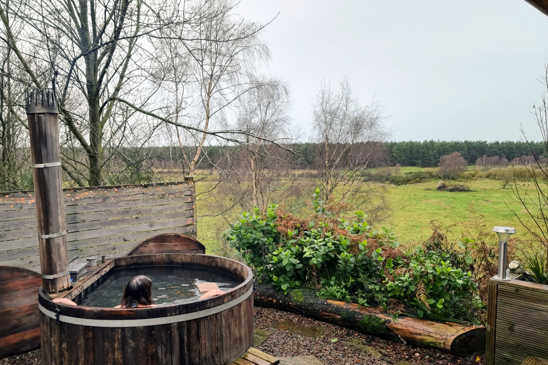 Lodge with hot tub in Scotland