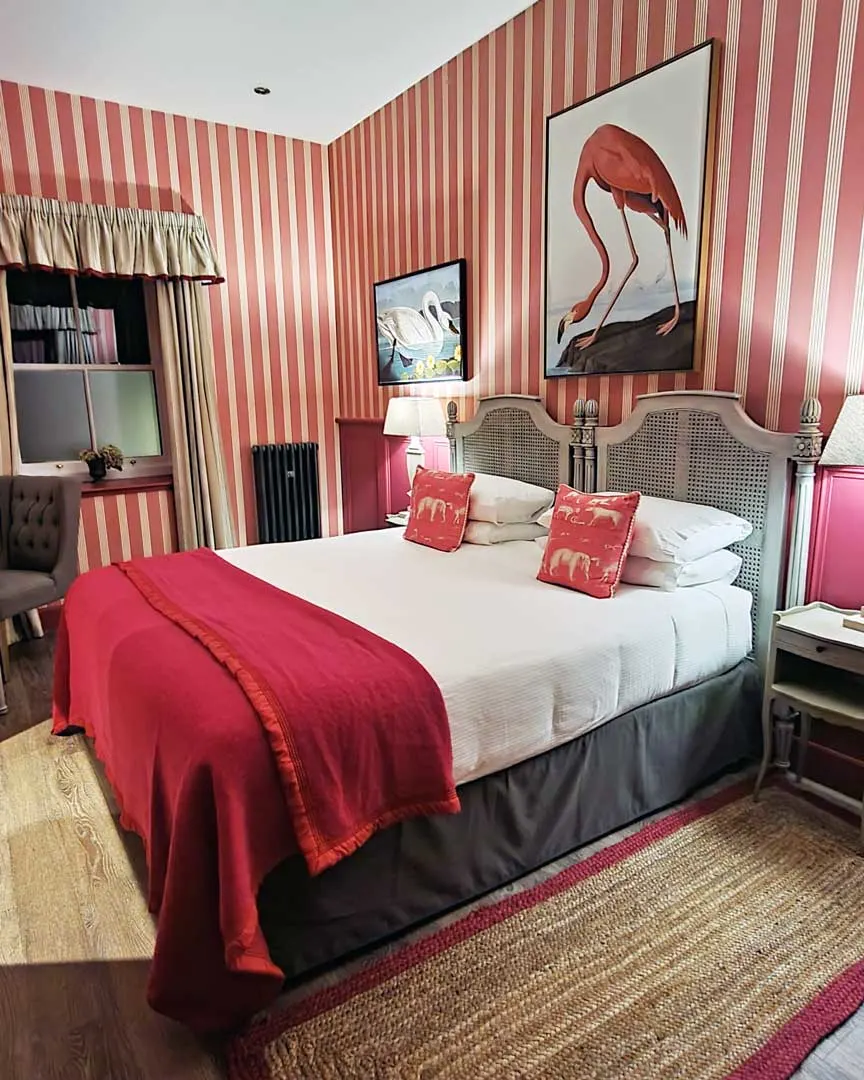 Meikleour Arms Hotel and restaurant.