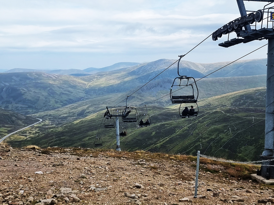 How to climb The Cairnwell, Carn Asoda, and Càrn a’ Ghèoidh