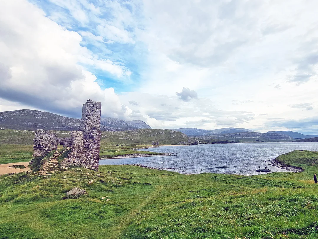 7 day North Coast 500 itinerary - Ardvreck Castle 