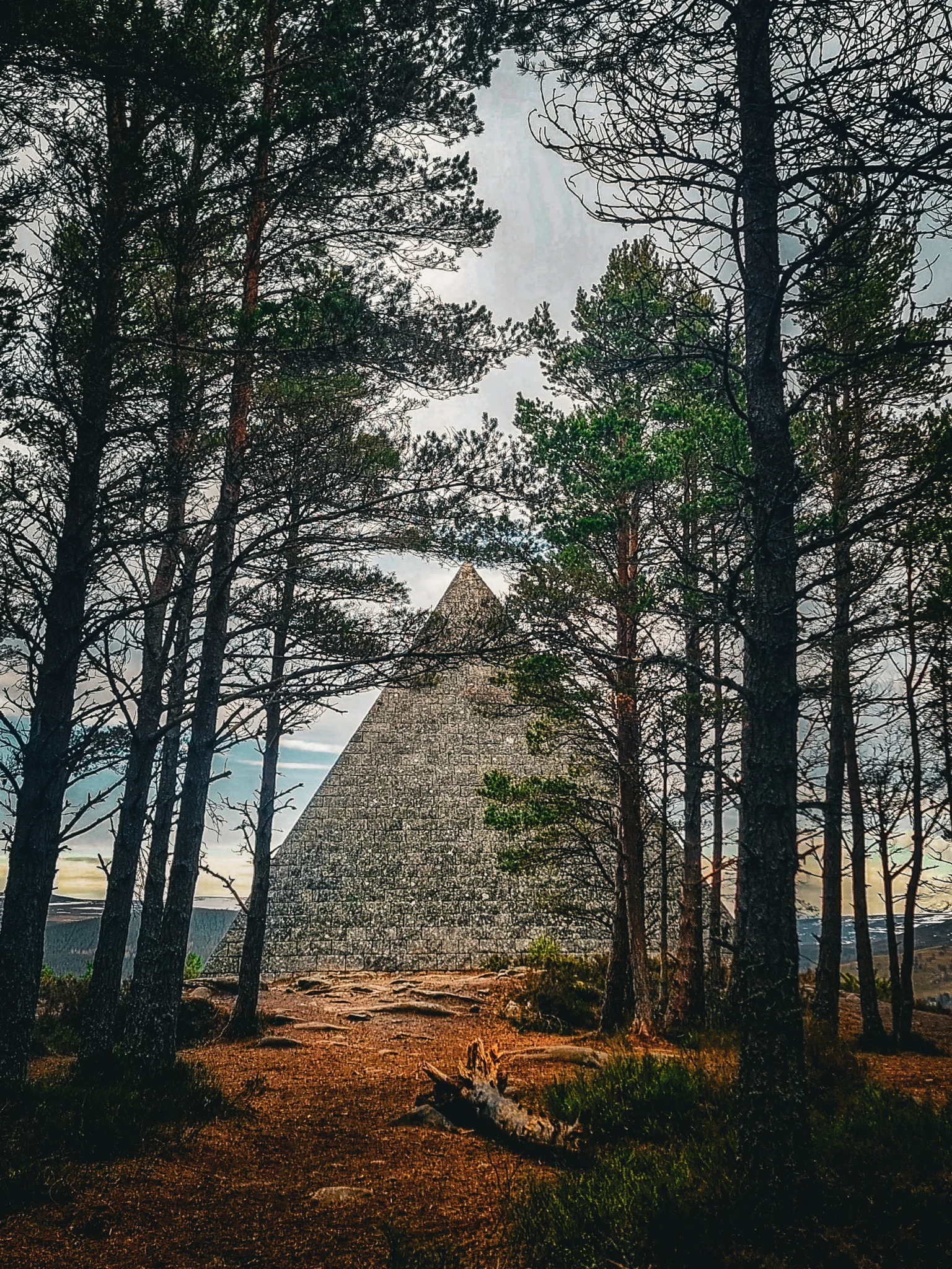 Balmoral Cairns